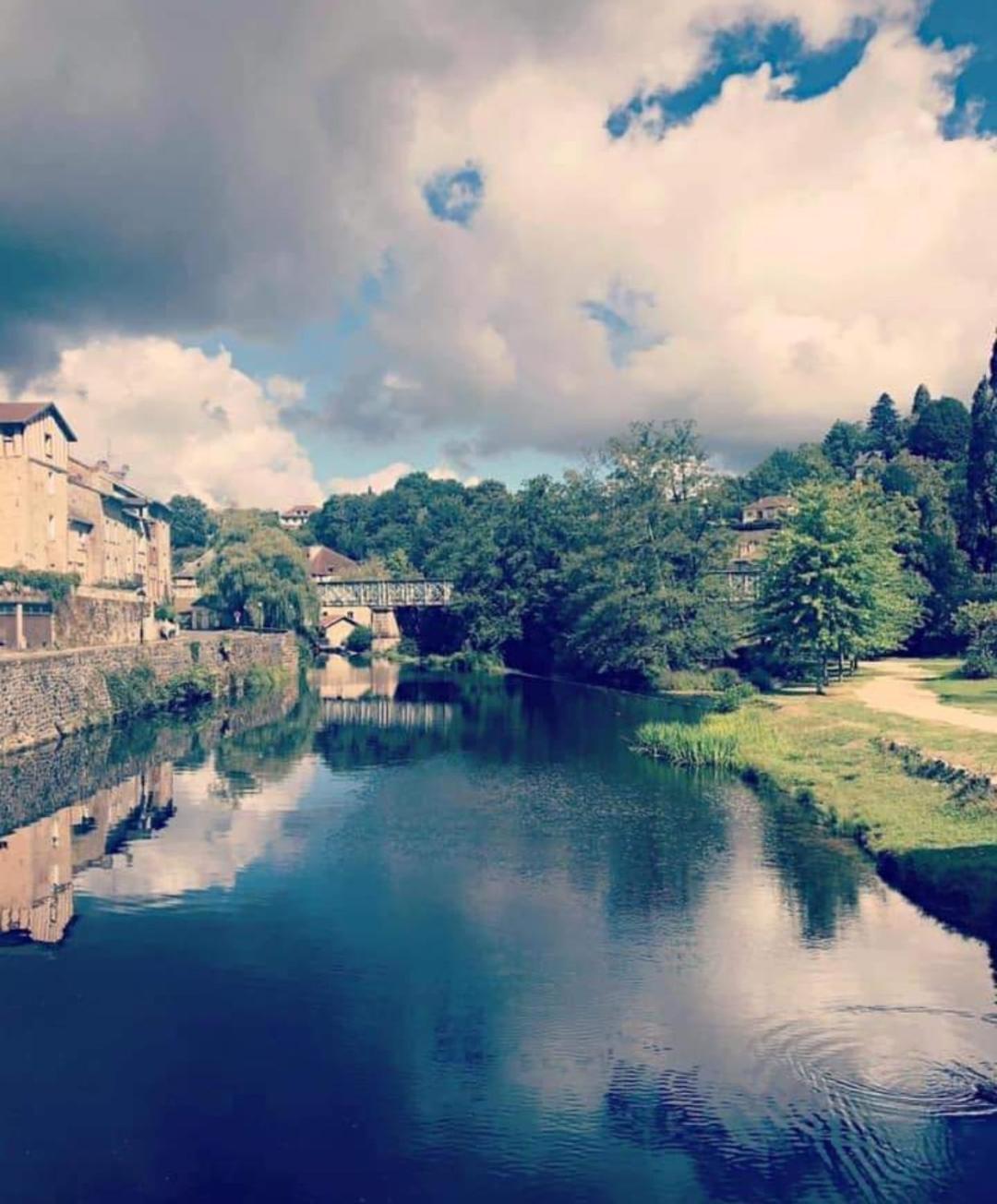 Appartement Chez Henry à Peyrat-le-Château Extérieur photo